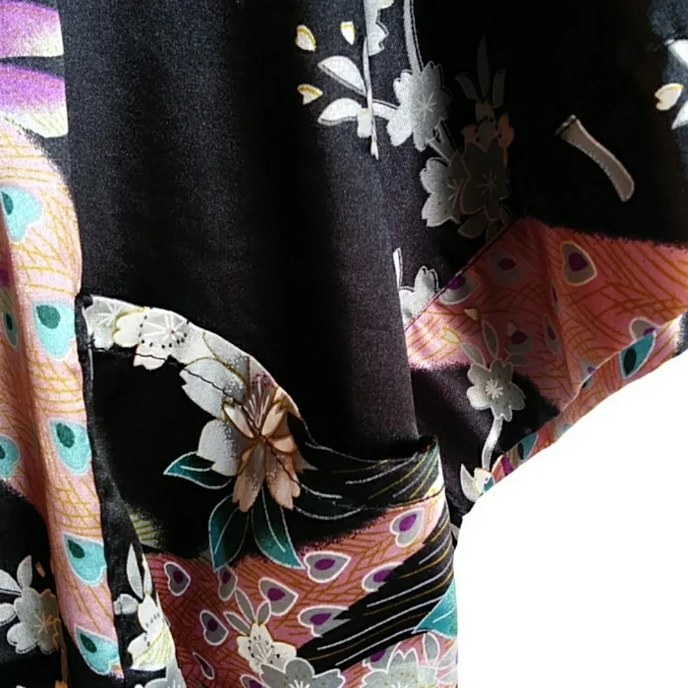 Old Shanghai Short Robe - Picture 4 of 8